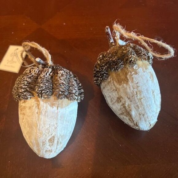 Rustic Acorn Hanging Christmas Decorations Set Of 2 Natural wood texture - Picture 5 of 11